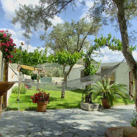 Casa Vacanze Borgo Borghese SantʼAlessio Siculo Exteriör bild